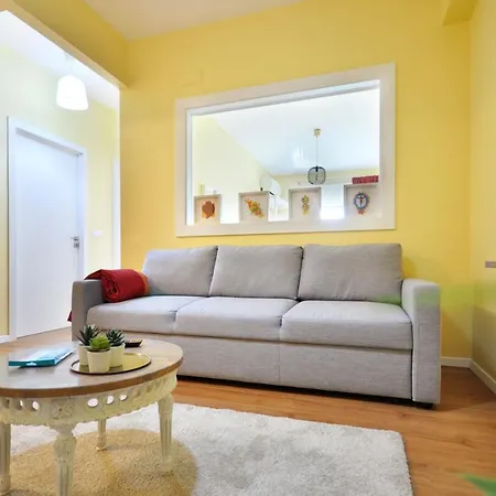 Rh Charming Liberdade I Apartman *