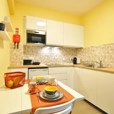 Rh Charming Liberdade I Apartman